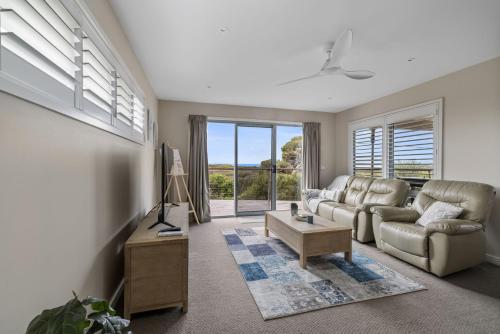 Casa del Mar Phillip Island Ocean Views in Surf Beach