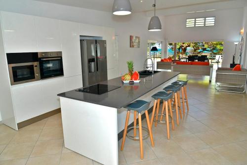 Bếp, Villa Tropical Océan by TROPICAL SUN (Villa Tropical Ocean by TROPICAL SUN) in Le Vauclin