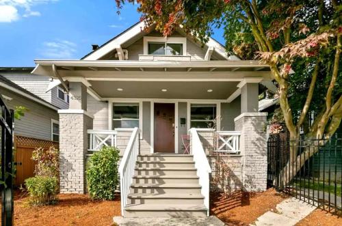 Sunny 3BR Home Near UW & Children Hospital Gym – khách sạn tại Wallingford