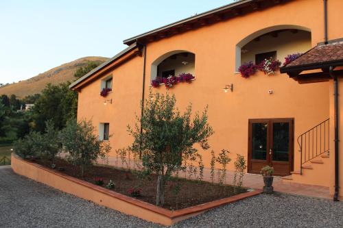 Вхід, Agriturismo L'Ulivo in Падула