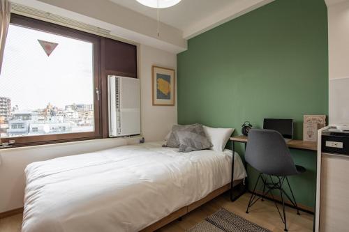 CraftFlat Komagome 504, a compact studio at excellent location