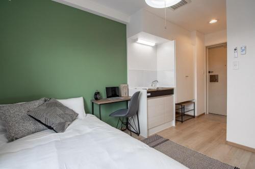 CraftFlat Komagome 504, a compact studio at excellent location