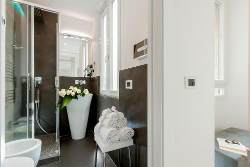 Vatican Style - image 9