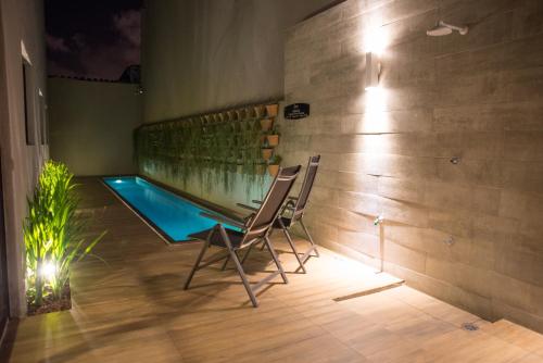 Bassein, Amenit Hotel in Maceio