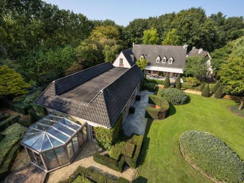 A szálláshely kívülről, Beautiful Villa in Drunen with Private Heated Pool in Heusden (North Brabant)