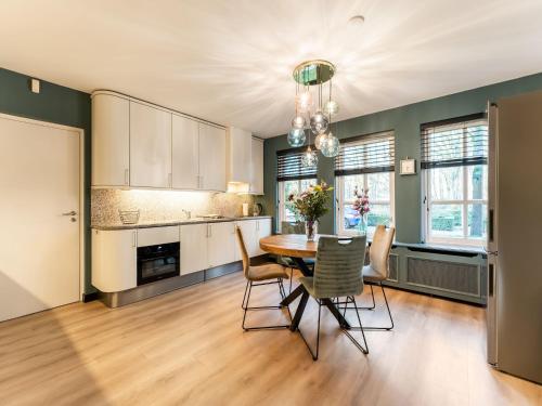 Konyha, Beautiful Villa in Drunen with Private Heated Pool in Heusden (North Brabant)