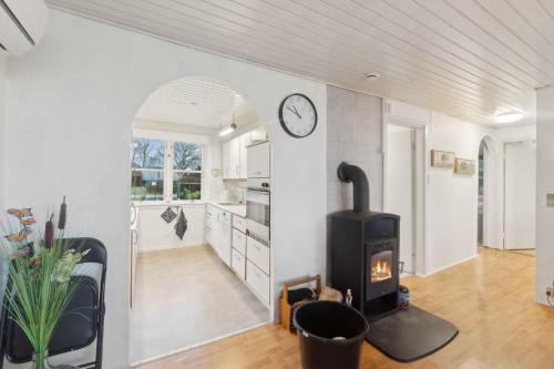 Comoditats, Lovely Holiday Home By The Limfjord in Egense