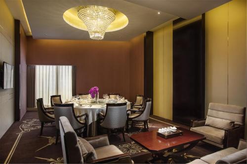 Royal Century Hotel Shanghai, Shanghai (photo 2)