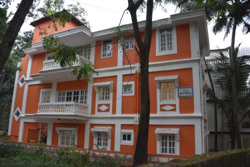 B&B Candolim - SkyView Villa - Bed and Breakfast Candolim