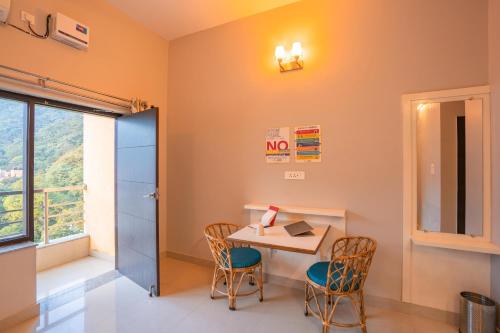 Létesítmények, goSTOPS Rishikesh, Lakshaman Jhula in Laxman Jhula