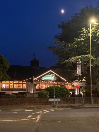 Lodge near Merry Hill Shopping centre in Dudley