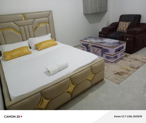 Prift Royal Apartments in Meru