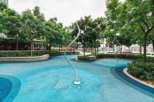 Ancestry 3BR @ M Vertica | MRT Access+Netflix+WiFi