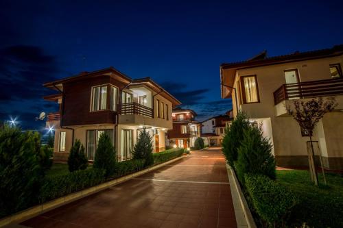 Villas in Complex Trakiyskiy Bryag, Lozenec (fotografie 5)