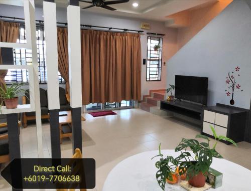 Joyful Homestay Landed House