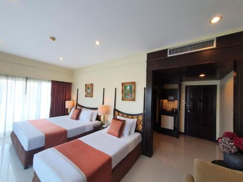 room detail thumbnail 0