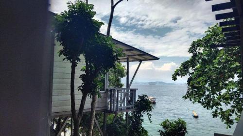 Mari Mari Sepanggar Lodge in Sepangar Island