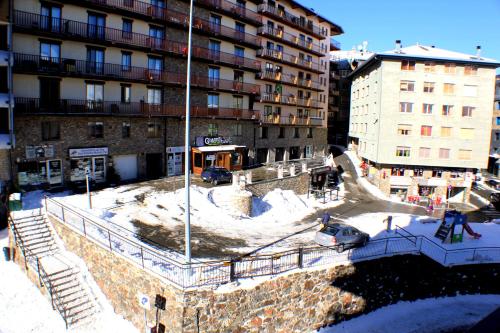 Triple Room (3 Adults) with GrandValira Ski Pass