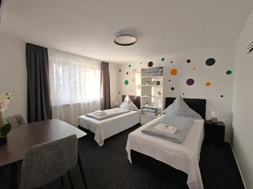 Modern Apartments Neuburg 29 - NEU - 2 Zimmer - 4 Separate Betten, Komfort, Top Ausgestattet, Smart TV, Wi-Fi in Neuburg an der Donau, Deutschland