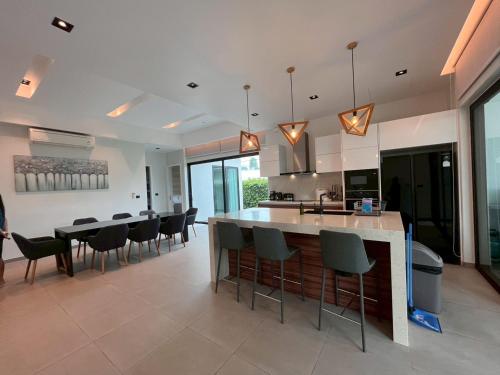 สิวานา ไฮด์อะเวย์ วิลล่า หัวหิน (Sivana HideAway Villas Hua-Hin) in เขาเต่า