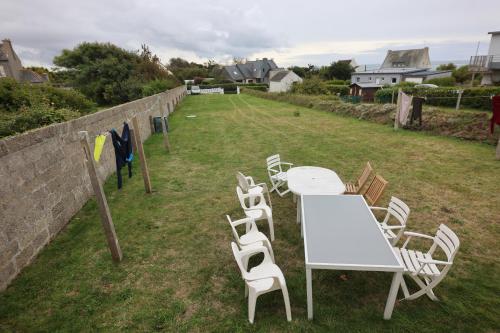 Kert, Studio privatif GR34 & mer à 40m (Studio privatif GR34 & mer a 40m) in Lanildut