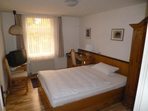 1 twin bed