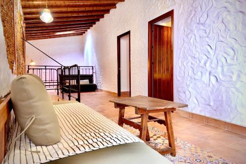 Létesítmények, La Damajuana in Linares De La Sierra