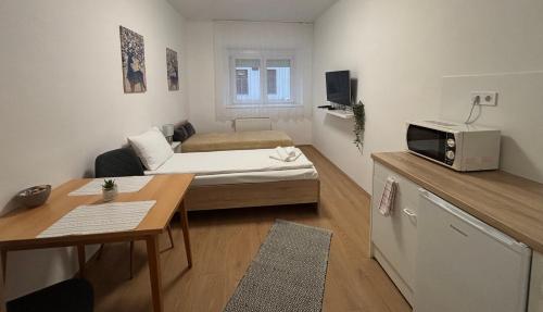 Hungaria Apartments - image 3