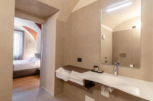 Relais San Vigilio al Castello - image 4