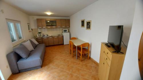 Apartment Obrovski - image 3