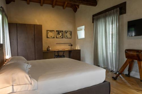 Relais San Vigilio al Castello - image 2