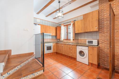 المنظر الخارجي, Cueva De La Portería (Cueva De La Porteria) in Chulilla