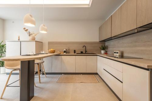 ห้องครัว, Picahouse Luxury Home in ตราเบีย