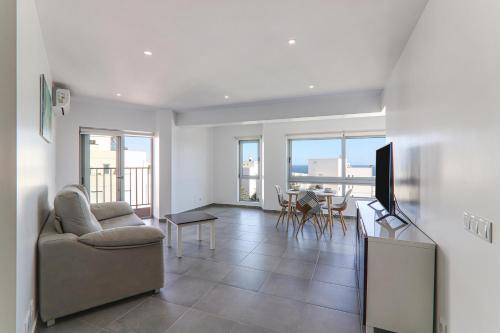 Exterior view, Torre Invicta 6ºc - Vista Mar in Armacao De Pera