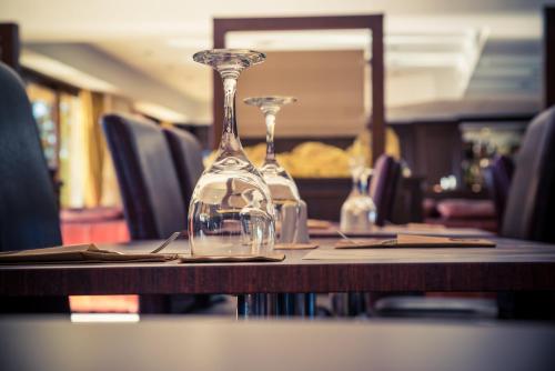 Avalon Airport Hotel Thessaloniki - main image