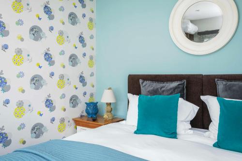 Dream Stays Bath - Queen Street - image 4