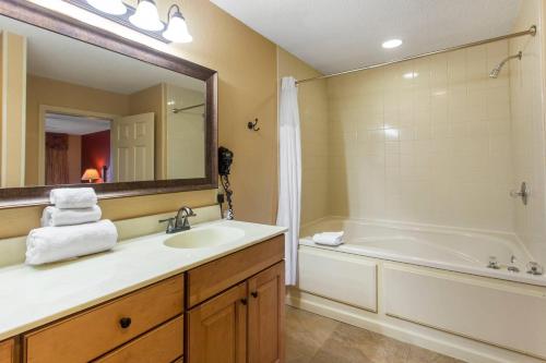 Bluegreen Vacations Blue Ridge Village an Ascend Resort - image 6