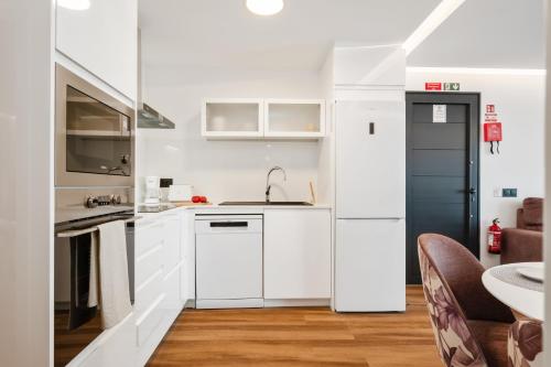 кухня, Luxury Seafront Escape II in Canical