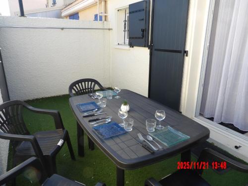 St Cyprien Maison belle terrasse et clim - Location saisonnière - Saint-Cyprien