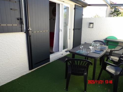 St Cyprien Maison belle terrasse et clim - Location saisonnière - Saint-Cyprien