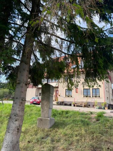 A szálláshely kívülről, Das Falken Nest in Eisenbach (Hochschwarzwald)