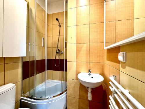 Małe Studio przy PKP (Male Studio przy PKP) in Górny Sopot