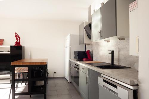 Kitchen, Appartement Evasion in L'Estaque