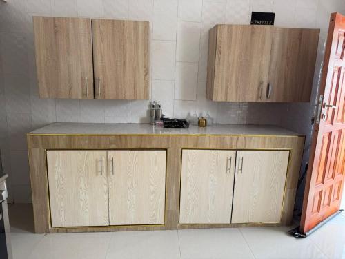 Küche, Sazeesha Apartments in Ndola