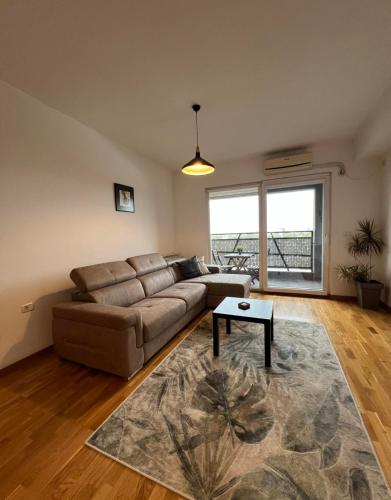 Sunny Panorama Apartment