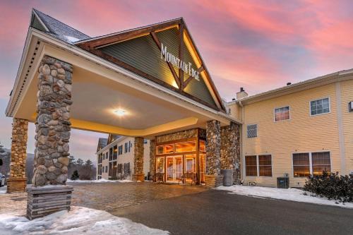 Mountain Edge Suites at Sunapee, Ascend Hotel Collection in Newbury, USA