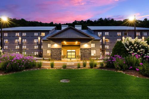 Graystone Lodge, an Ascend Collection Hotel, Boone