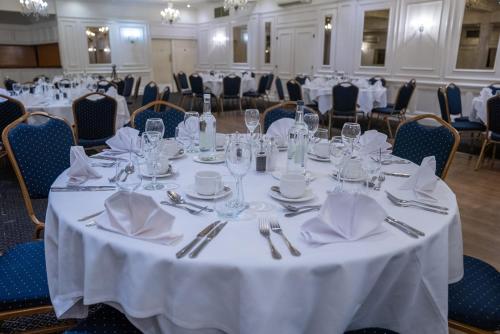 ห้องประชุม / บอลรูม, โรงแรมเดอะ เคาน์ตี้ (The County Hotel) in เชมสฟอรฺด