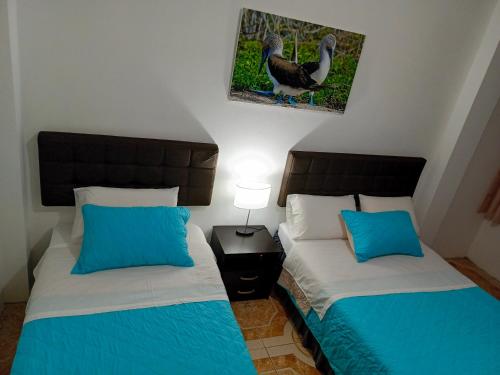 1 double bed, 1 twin bed