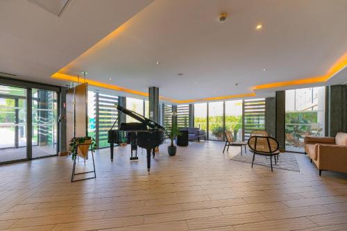 Lobby, Zenitude Hotel la Valadière, an Ascend Collection Hotel in Fontcaude